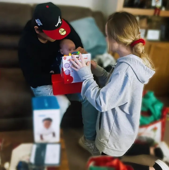 Meet your Posher, Lory - Picture 12 of 16